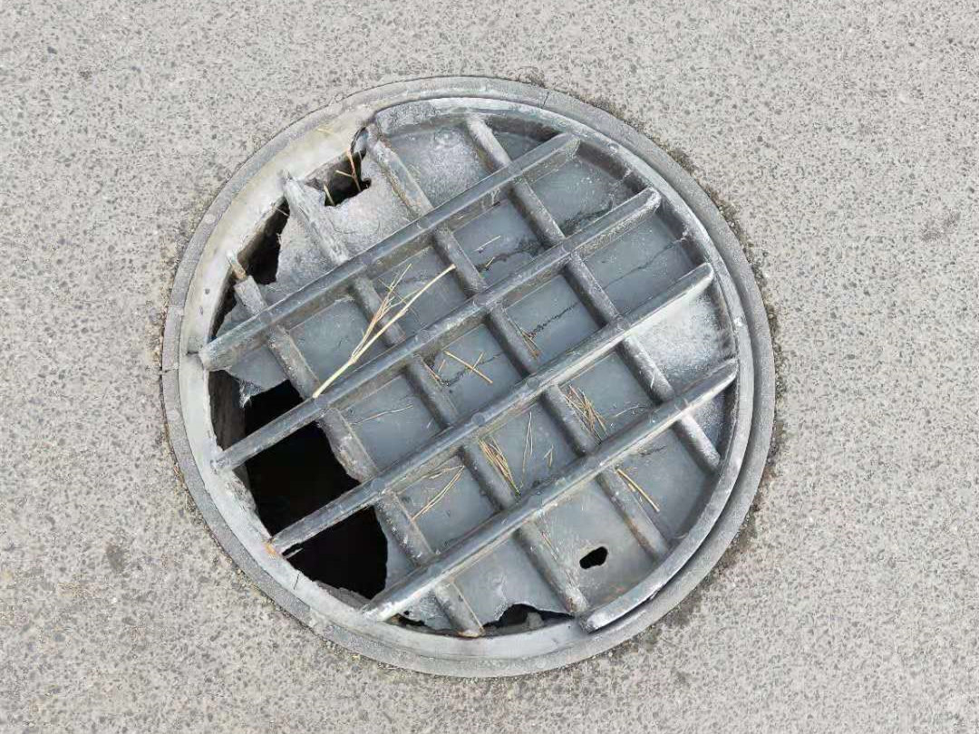  為了道路公共安全，請勿用非標井蓋！