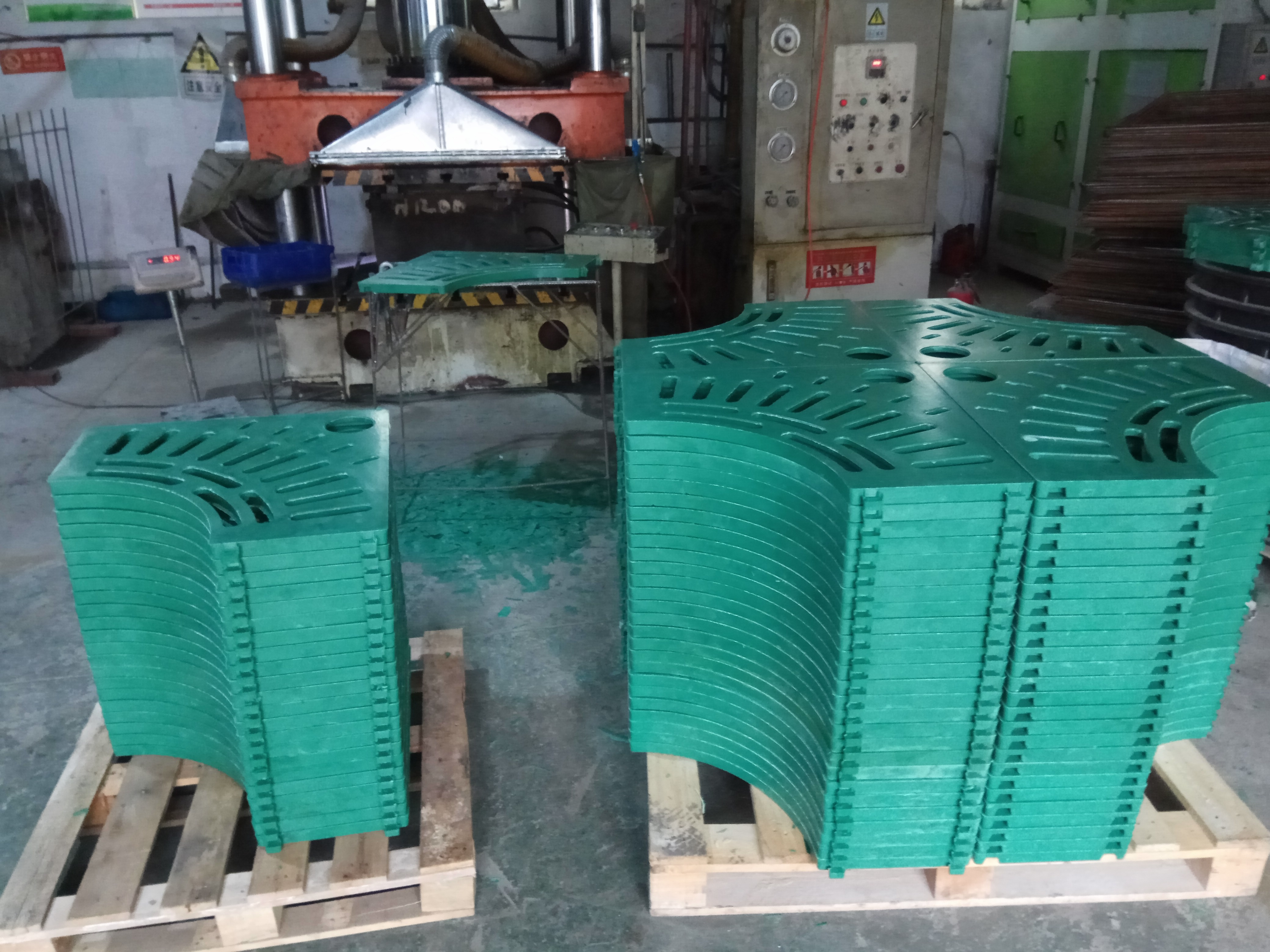  常見(jiàn)的護(hù)樹(shù)板的類(lèi)型