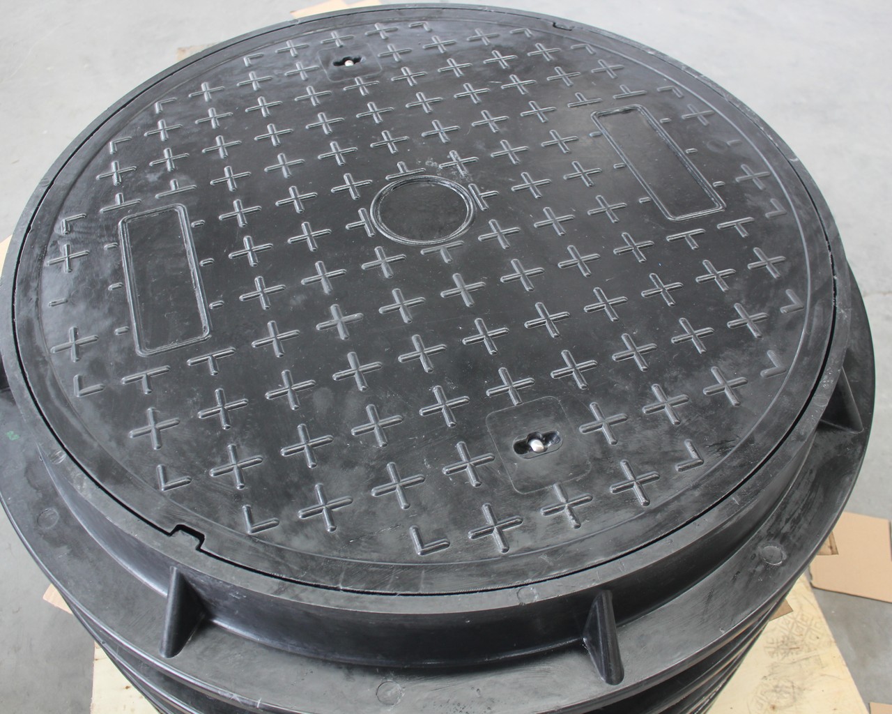  樹(shù)脂井蓋有哪些實(shí)用性特點(diǎn)